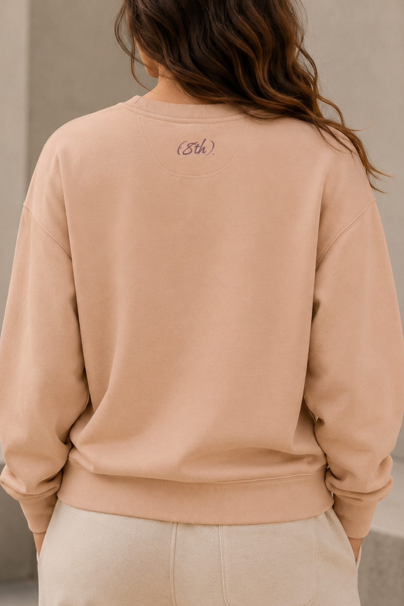 Sudadera Crewneck de 8th trasera
